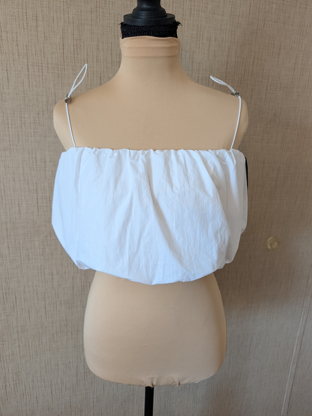 storets White Bandeau Top with Stretchy Toggle Spaghetti Straps